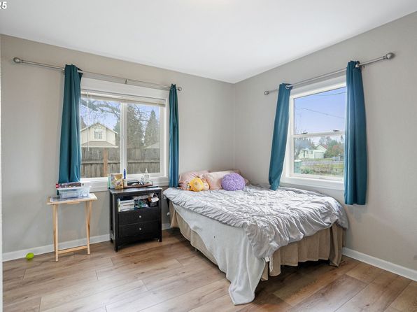 salem-oregon-53017115 picture