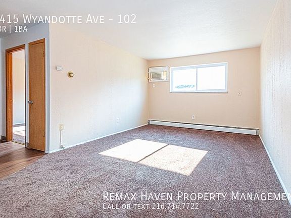 2nd image of 1415 Wyandotte Ave APT 102