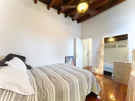 Rented by Corcoran | media 4