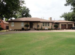 920 E Commerce St, Altus, OK 73521