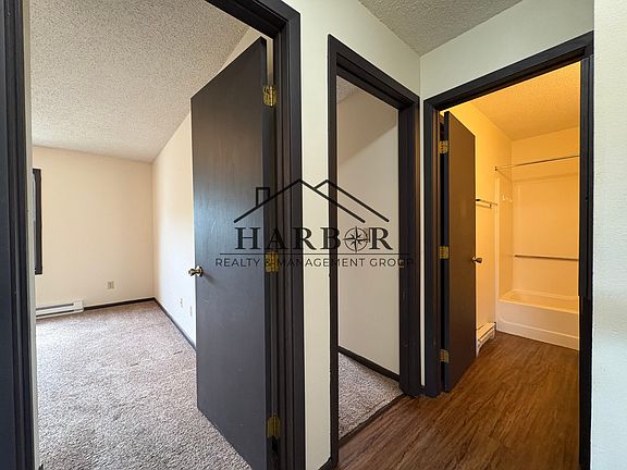 4th image of 2414 30th Ave NW #A