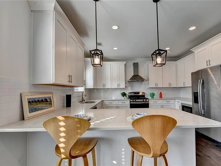 45 Sudderth St — Photo 8