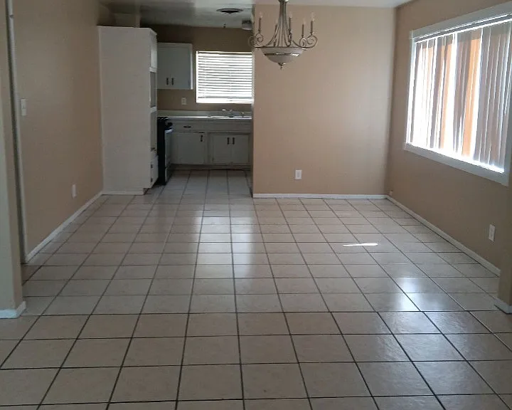 4549 Oakdale Ave — Photo 5