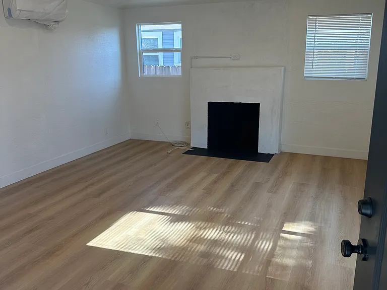 417 S Fremont Ave — Photo 6