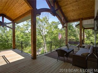 113 W Crossfox Trl, Camdenton, MO 65020