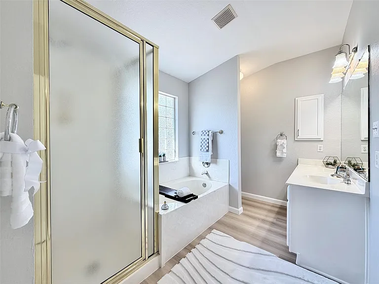 2417 Hallie Ln — Photo 30