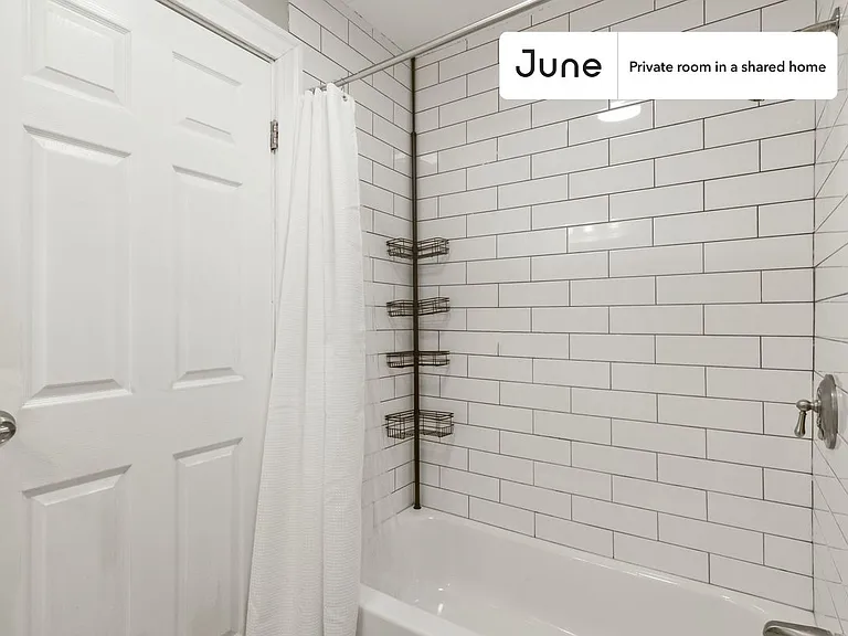 7 Linden St #D — Photo 10