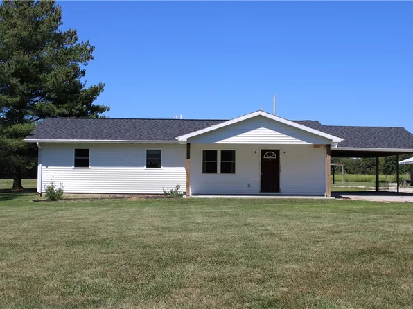 2143 E 1500 North Rd, Shelbyville, IL 62565