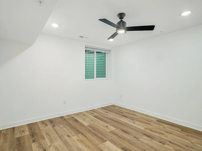 2620 Federal St #1 — Photo 14