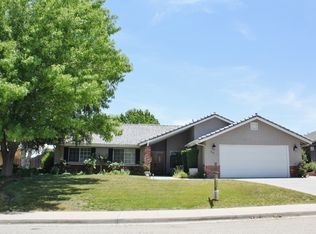 1038 Hickory Ave, Tehachapi, CA 93561