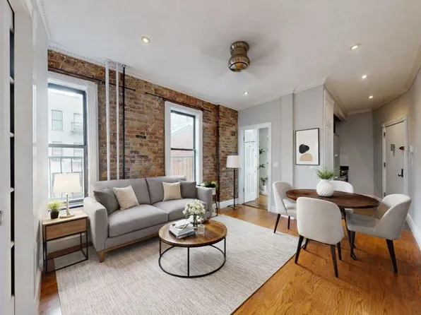 232 Elizabeth Street image 1 of 10