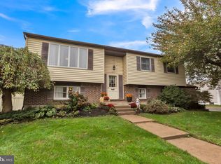 1163 Siles Ave, Oakford, PA 19053