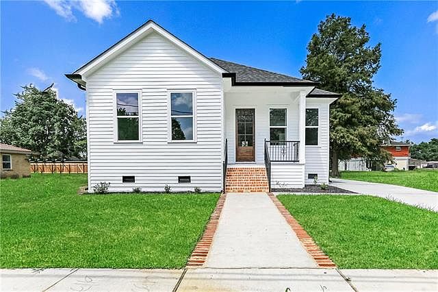 1st image of 1700 Aycock St