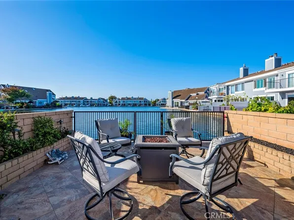 16125 Saint Croix Cir, Huntington Beach, CA 92649