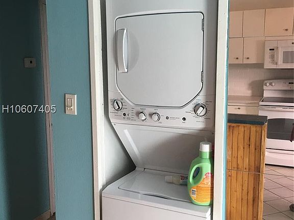 5th image of 1770 NE 191st St APT 117-1