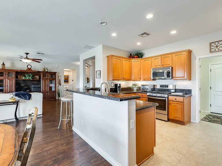 23207 N Hank Raymond Dr — Photo 8