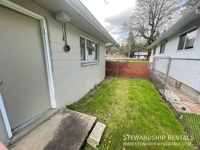 76243 Gale St #1 — Photo 16