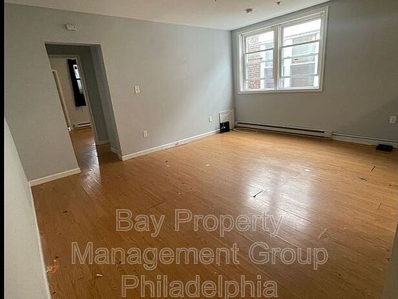4th image of 313-317 S 60th St #313-4
