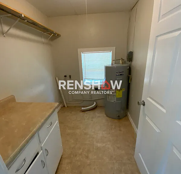 218 Stadium St — Photo 14