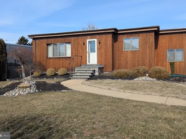 (undisclosed Address), Trevose, PA 19053