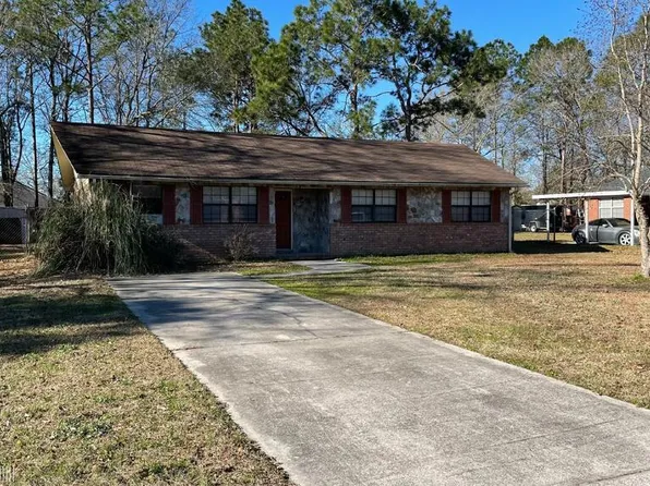 102 Kevin Rd, Hinesville, GA 31313