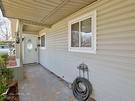 3rd image of 2917 S 28th St