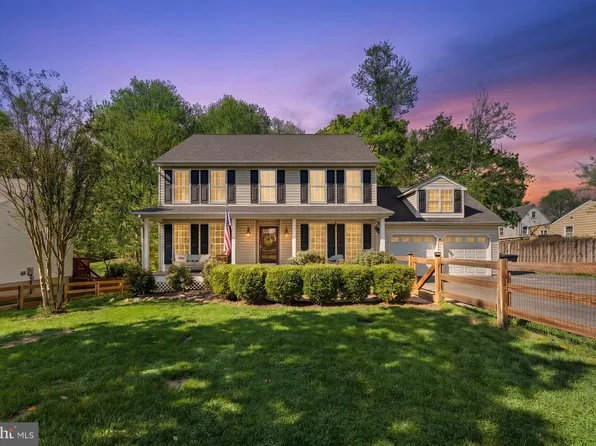 209 E A St, Purcellville, VA 20132