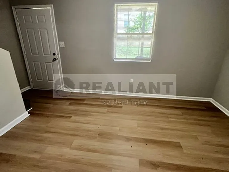31 Hurley St #18 — Photo 4