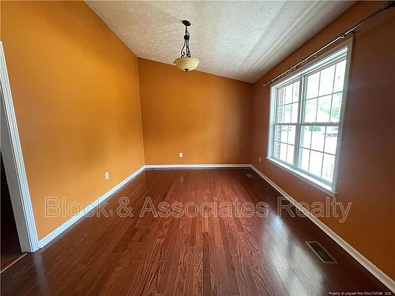 5th image of 8240 Frenchorn Ln