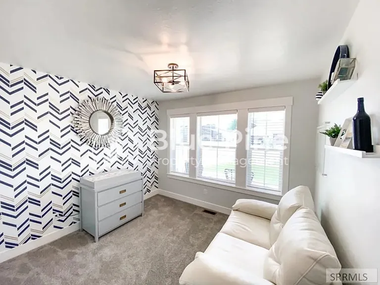 6389 Maggie Dr — Photo 11