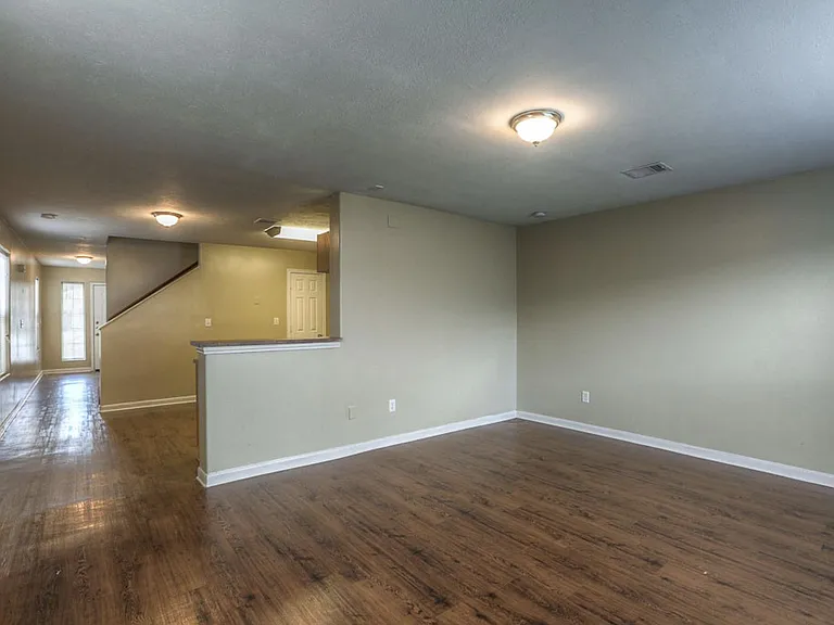 10610 Pine Landing Dr #B — Photo 12