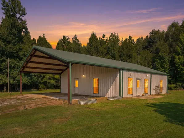 1364 Gilmer Rd S, Pontotoc, MS 38863