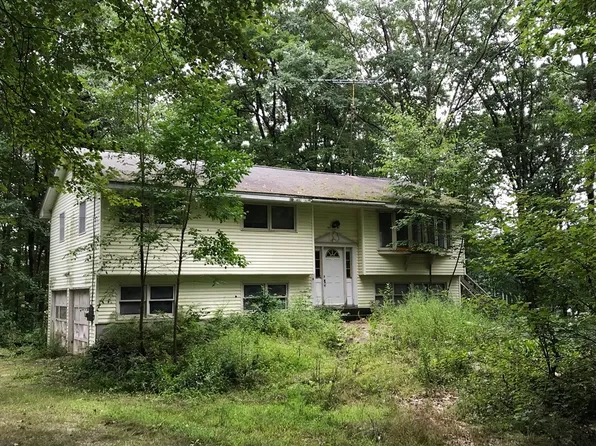 564 W Pelham Rd, Amherst, MA 01002