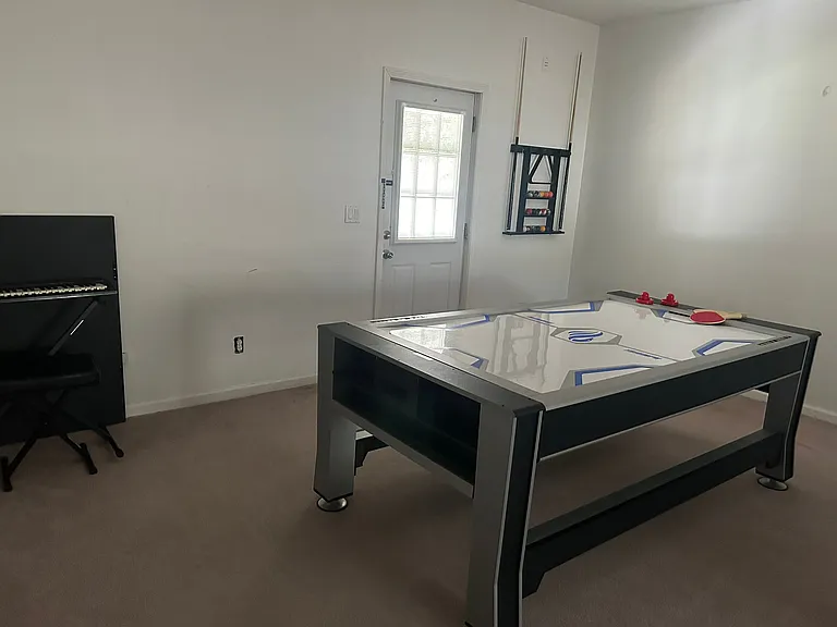 Air hockey, table tennis, Pool table