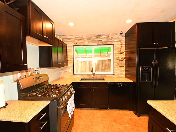 3rd image of 8317 Streng Ave