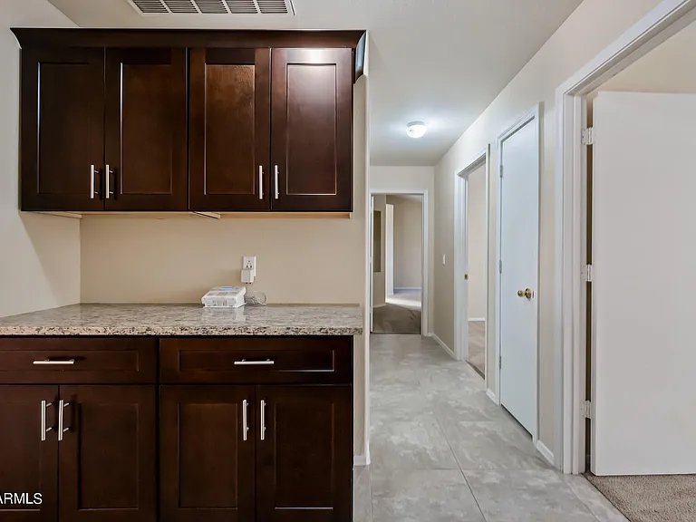 5203 W Buffalo St — Photo 24