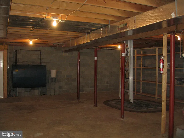 2109 S Childs Rd — Photo 29