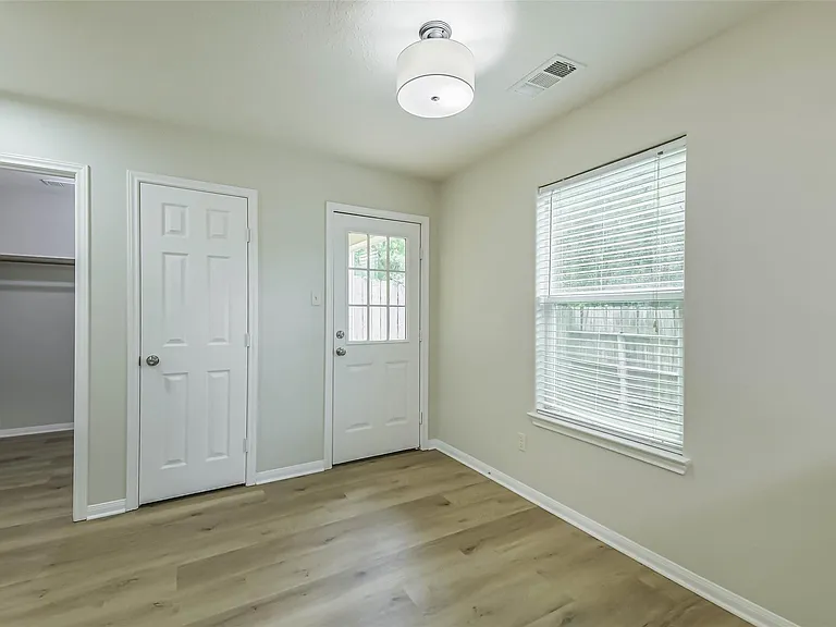 1799 League Line Rd #1 — Photo 13