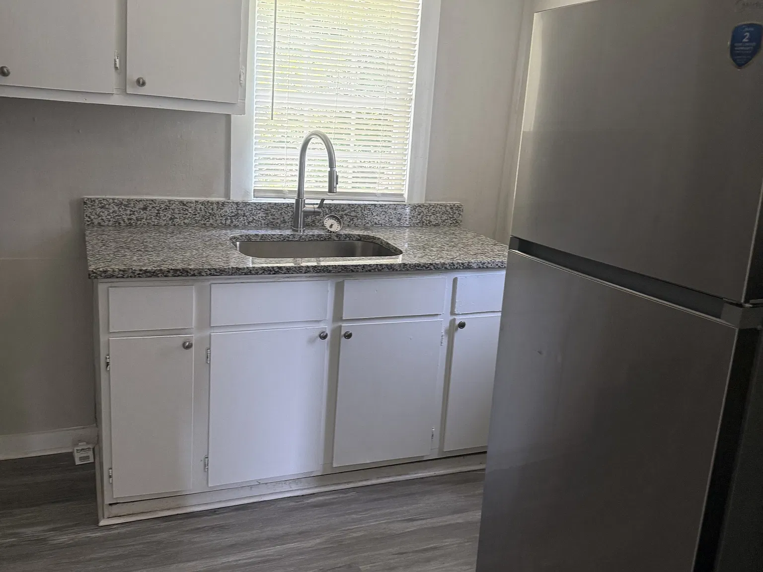 108 Oak Lane - 1 — Photo 4