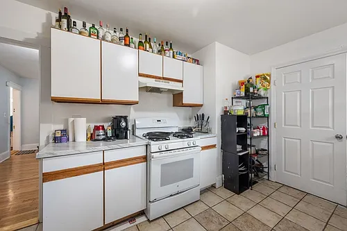18 Claymoss Rd #1 Photo 1