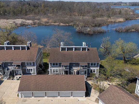 5th image of 243 Portage Lakes Dr Unit E