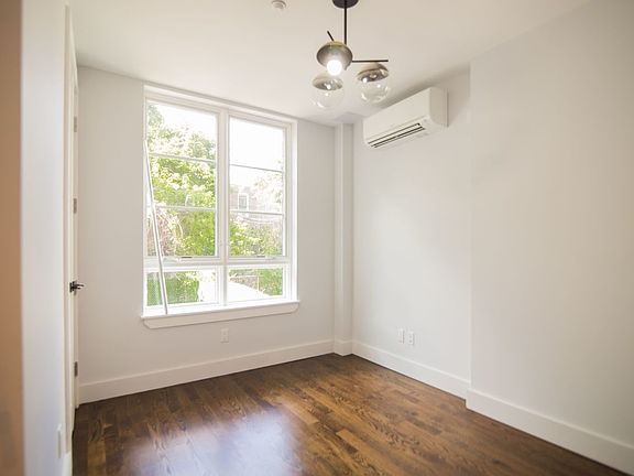 5th image of 379 Sumpter St #H1