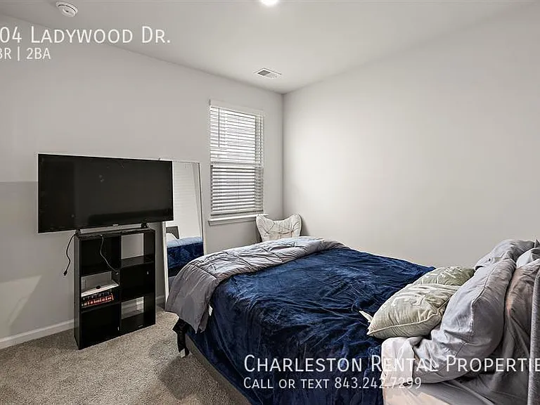 704 Ladywood Dr — Photo 7