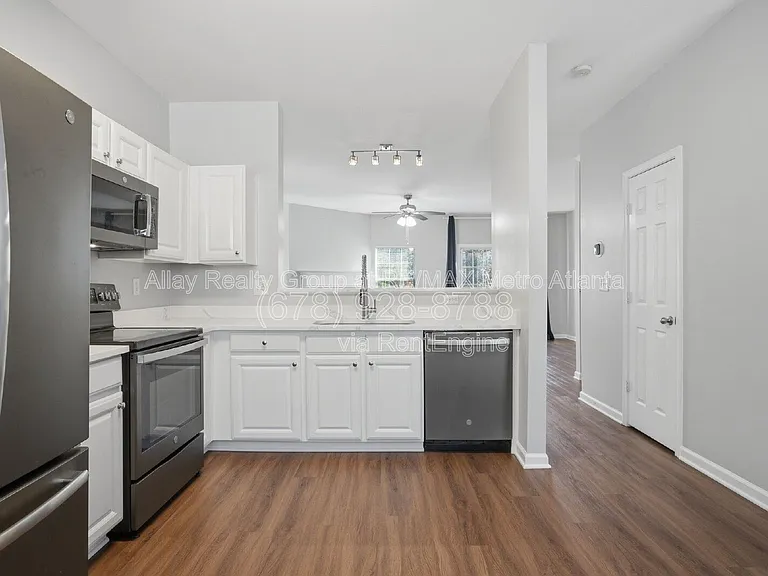 648 Providence Pl SW #37 — Photo 8