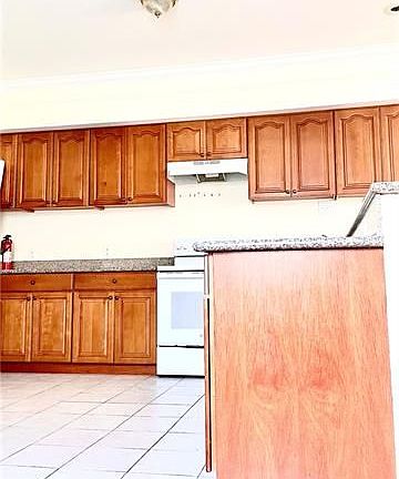 5th image of 3305 Louisiana Avenue Pkwy