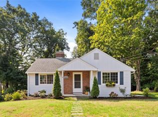 21 Francis St, Avon, CT 06001