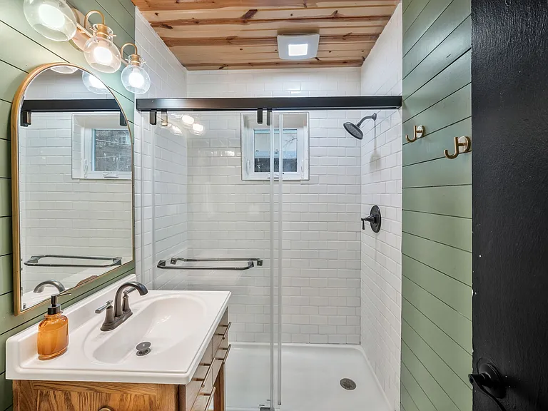 801 Hillview Hts — Photo 11