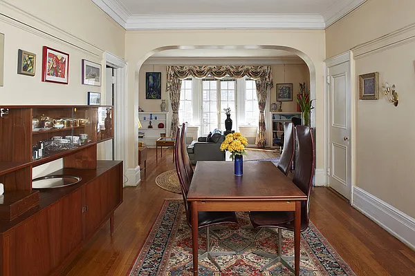 Sold by Stribling | media 11