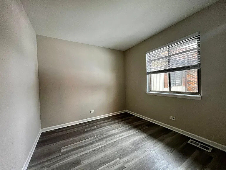 7333 Winthrop Way #10 — Photo 11