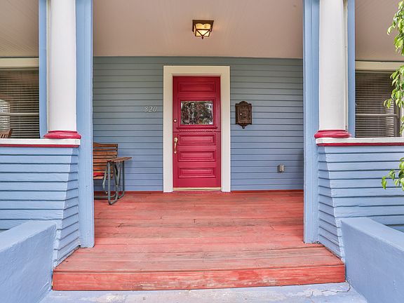 3rd image of 820 E Grand Blvd